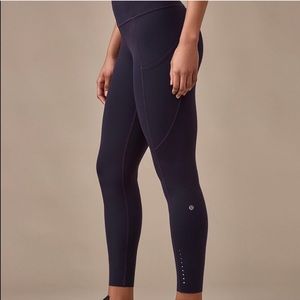 LIKE NEW lululemon fast and free leggings size 6